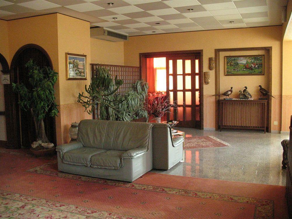 Hotel Royal Viverone Exterior foto