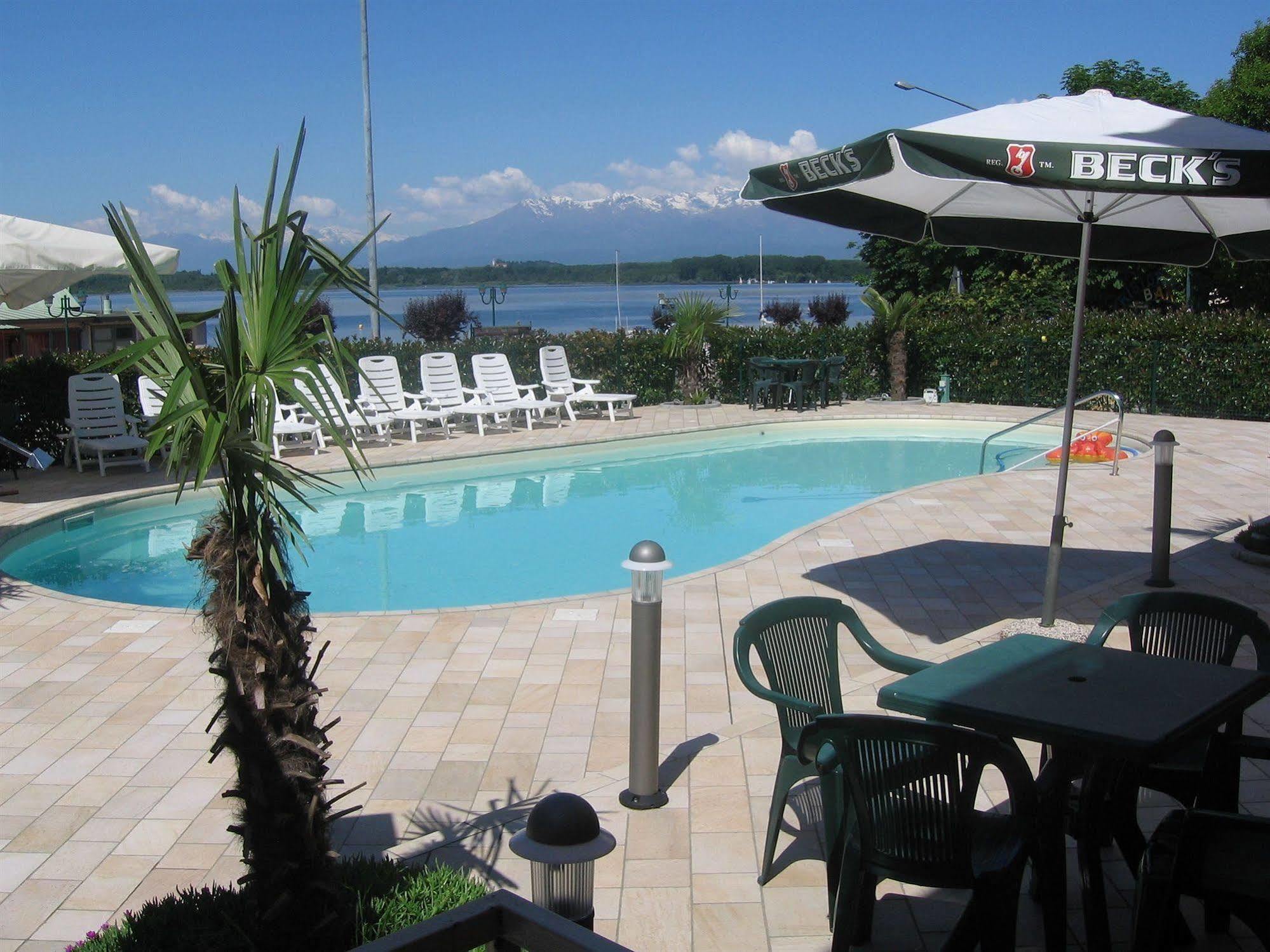 Hotel Royal Viverone Exterior foto